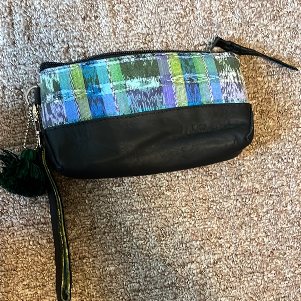 Nena & Co Clutch/wristlet